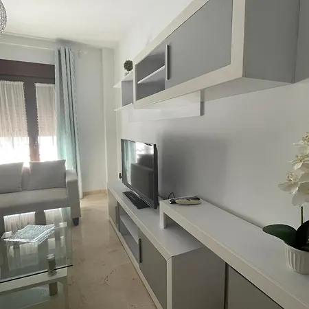 Alameda Del Tajo Iii Centro Parquing Apartment