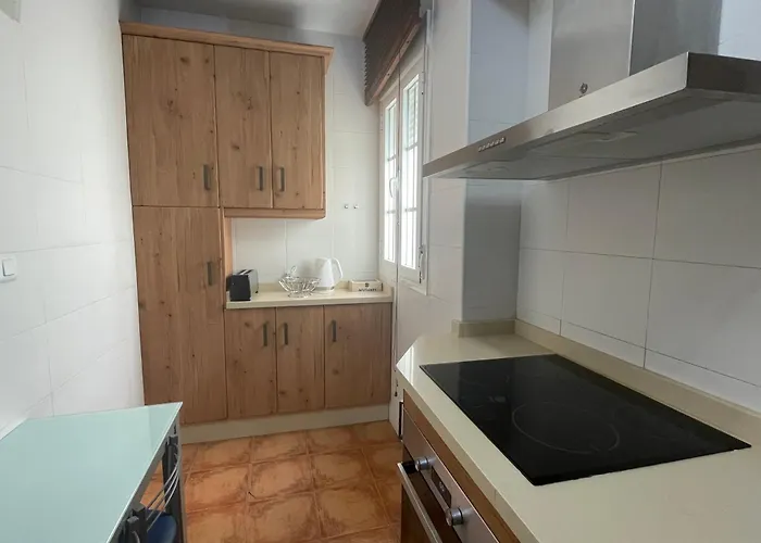 Alameda Del Tajo Iii Centro Parquing Apartment