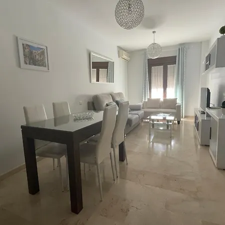 Alameda Del Tajo Iii Centro Parquing ロンダ